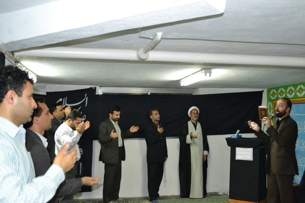 كاركنان شهرداري لاهيجان در سالروز شهادت فاطمه زهرا(س) به سوگ نشستند